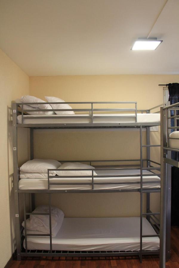Stay2Night City Center Hostel チューリッヒ エクステリア 写真